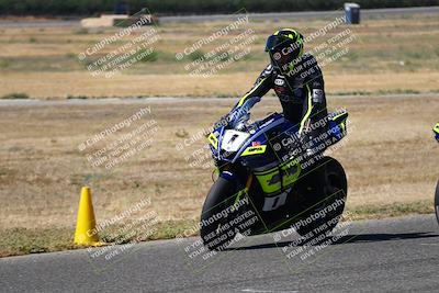 media/Aug-13-2023-CRA (Sun) [[1cfc37a6fb]]/Race 6 1000 Supersport/Grid Shots/